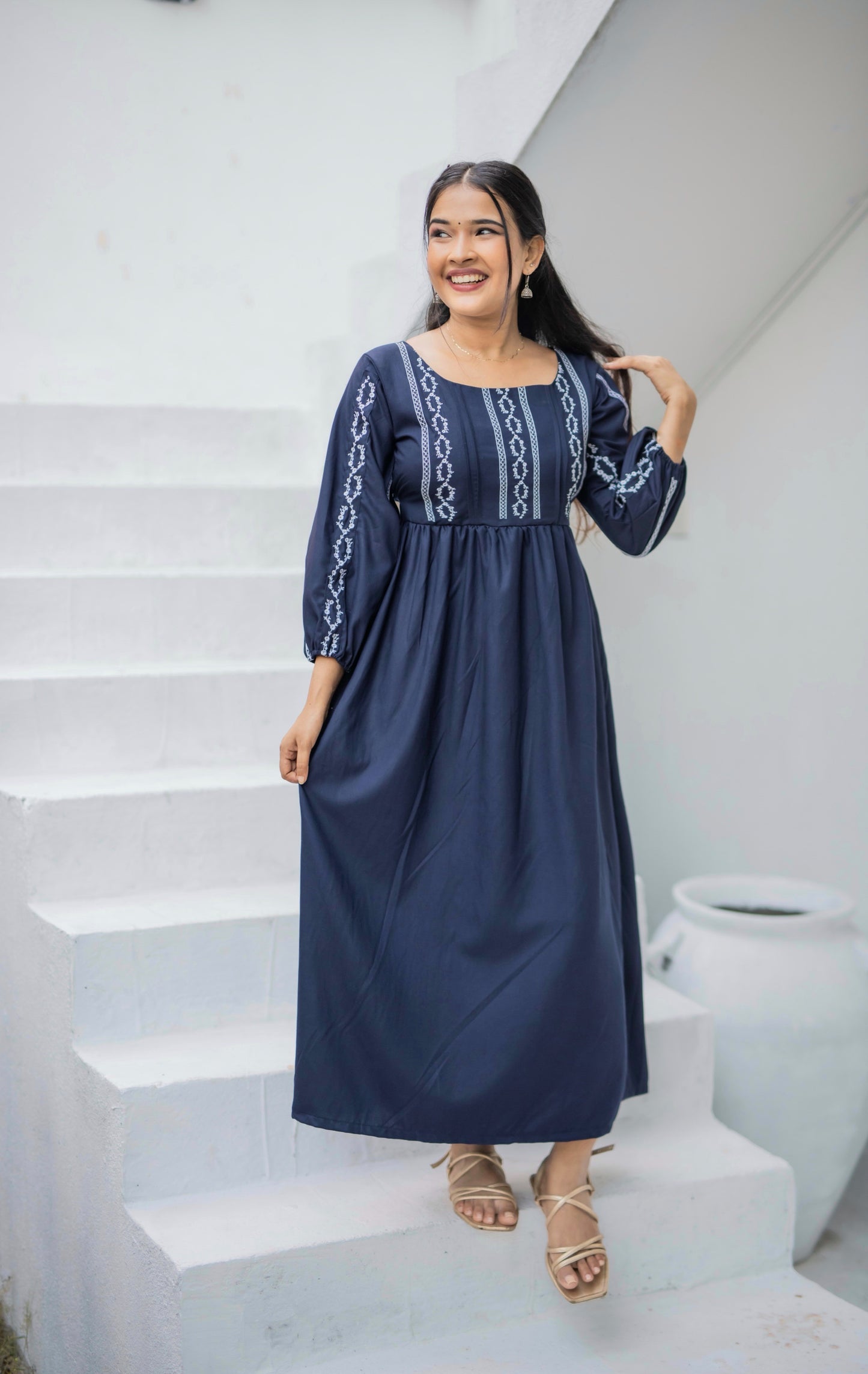 Embroidered maxi dress blue