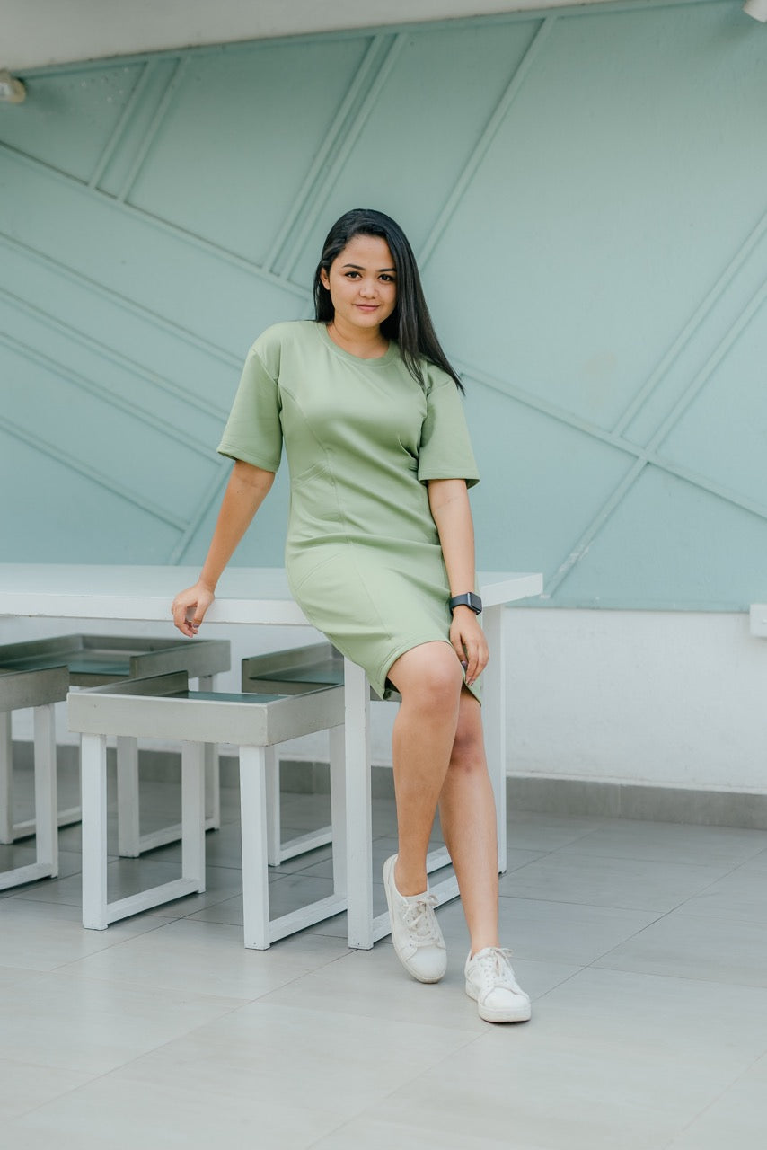 Green T shirt dress