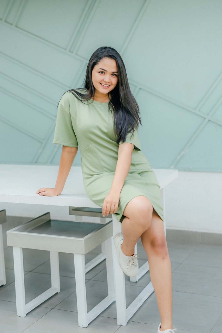 Green T shirt dress